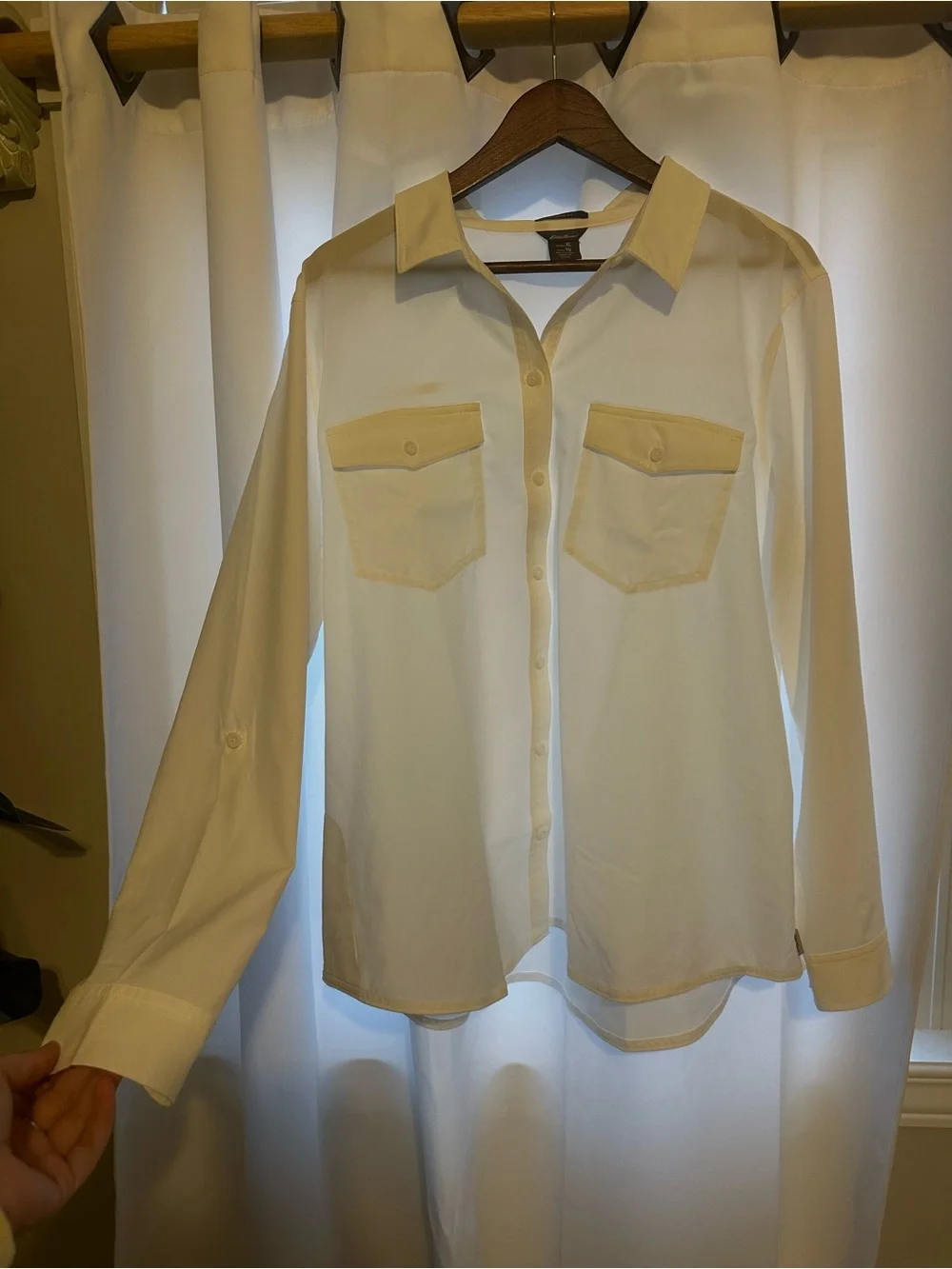 Eddie Bauer Women's White Button-Down Shirt with Chest Pockets - Picture 3 of 5